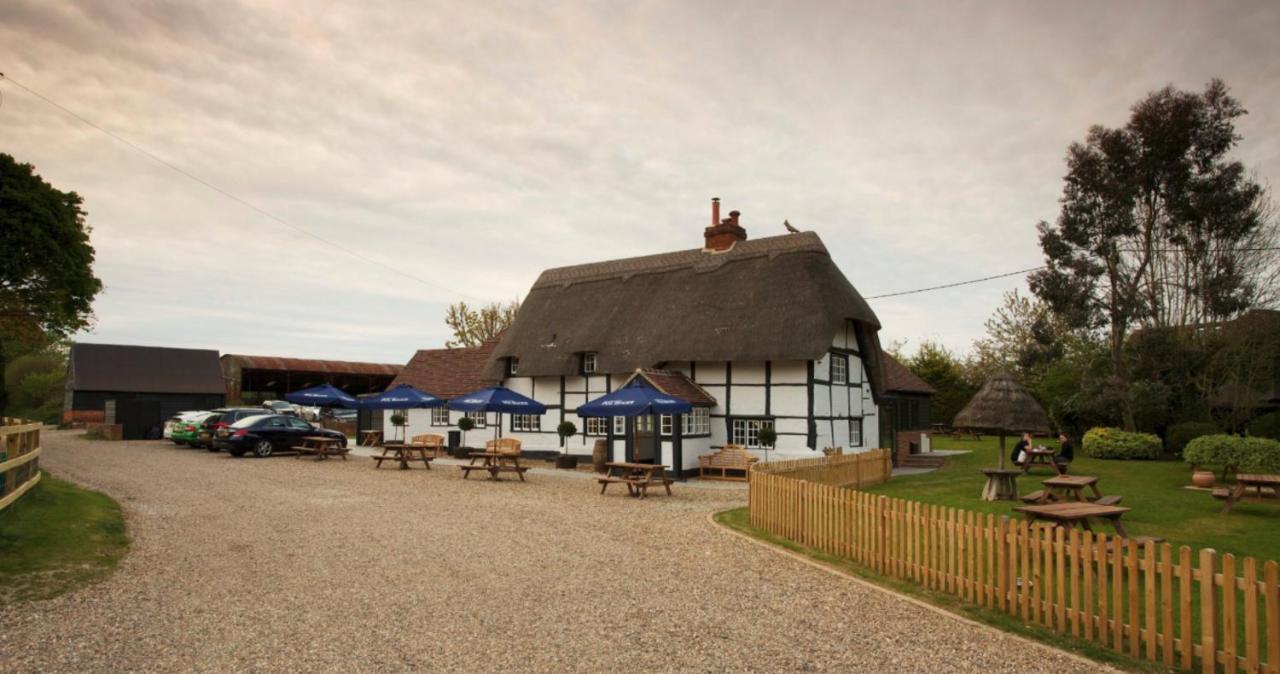 The Bottle & Glass Inn Harpsden Bagian luar foto